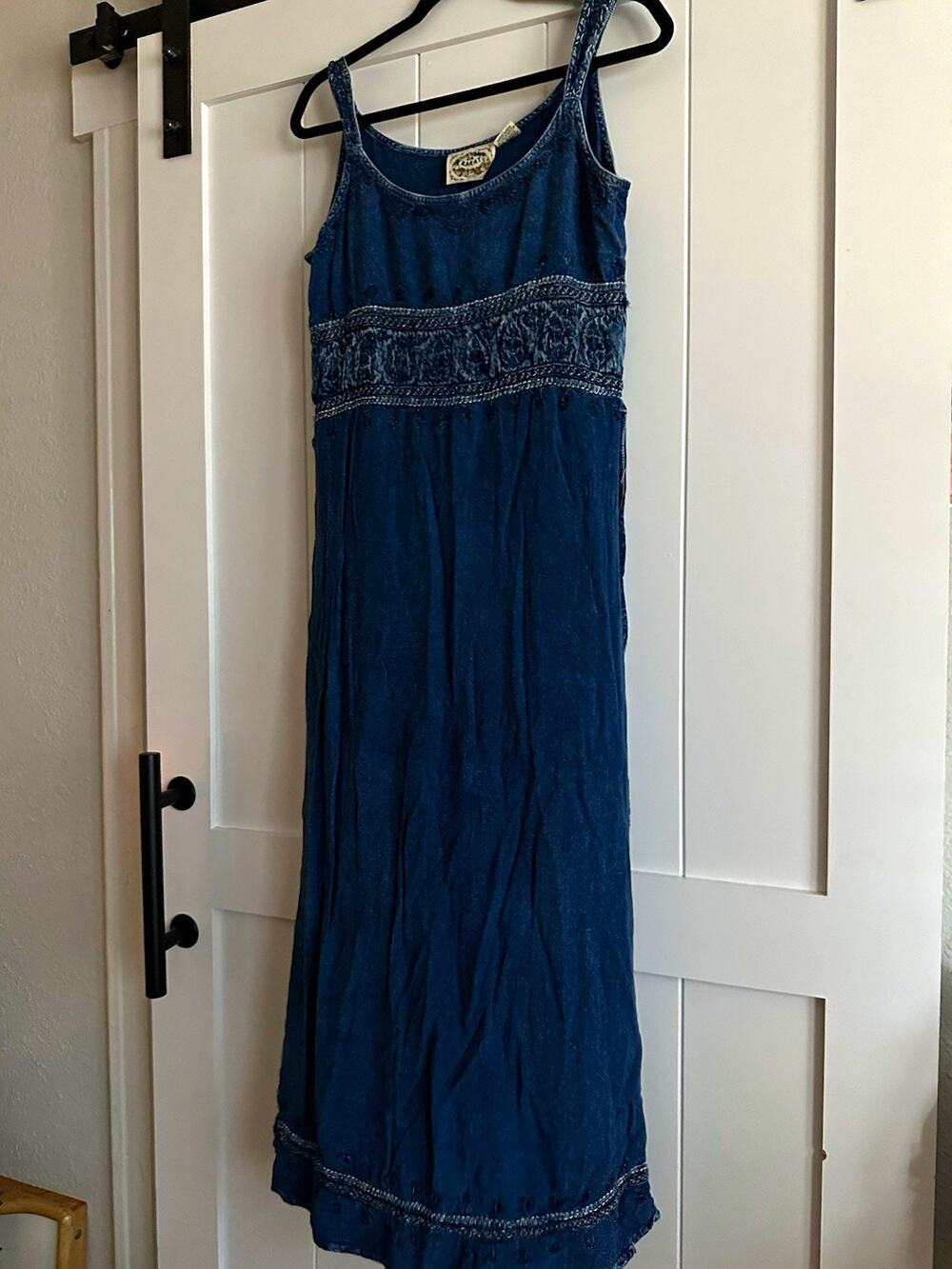 24 Karat Vintage Y2K Women’s L Blue Embroidered Scoop Neck Maxi Dress Tie Back